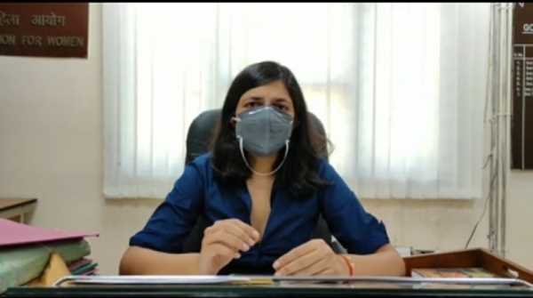 दिल्ली महिला आयोग ने भलस्वा में कूड़े के ढेर में लगी आग पर निगम आयुक्त को जारी किया समन